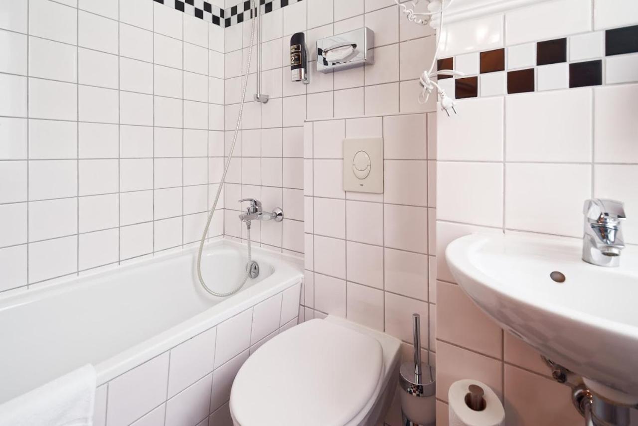 Hotel Am Adenauerplatz Berlin Zewnętrze zdjęcie