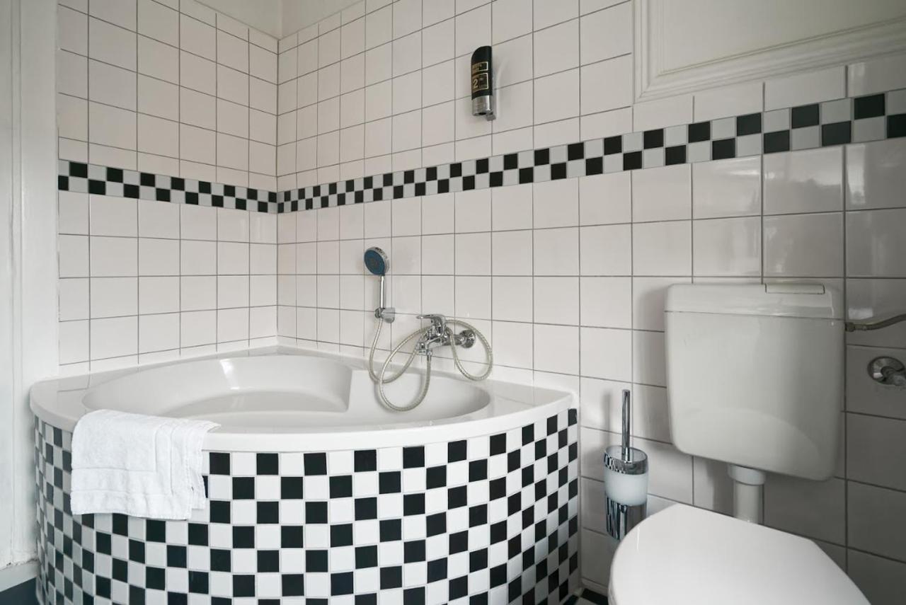 Hotel Am Adenauerplatz Berlin Zewnętrze zdjęcie